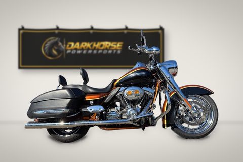 2008 Harley-Davidson Road King 105th Anniversary Edition (FLHRSE), Gold/Black