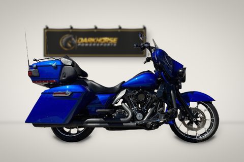2013 Harley-Davidson Ultra Classic (FLHTCU 103), custom blue paint
